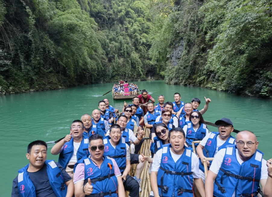 金種源大家庭-麻辣燙之旅